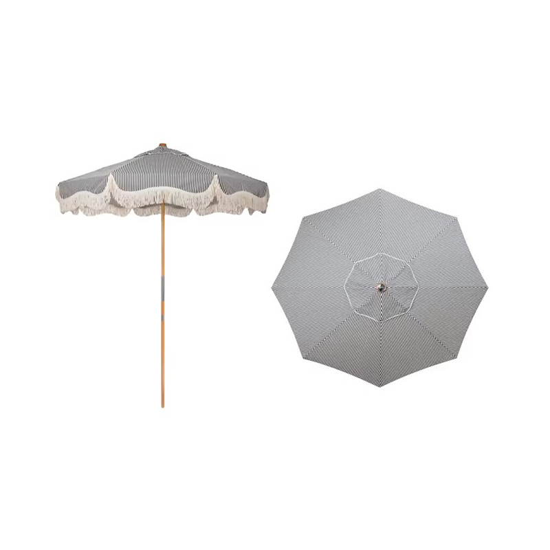 Parapluie semi-automatique de la plage de la plage